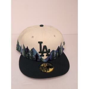 New Era 59FIFTY Los Angeles Dodgers Fitted Cap 7 3/4 Cream Forest Design